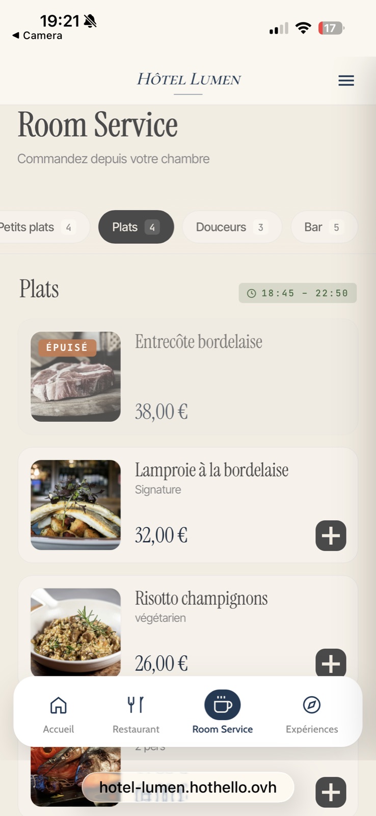 Carte du room service scannable depuis la chambre